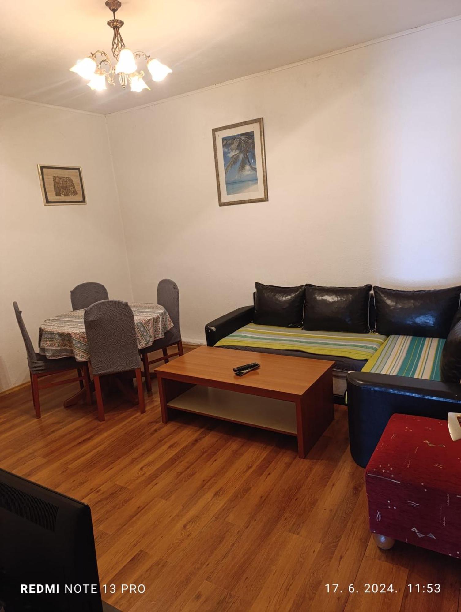 מוסטר Apartments Salute מראה חיצוני תמונה